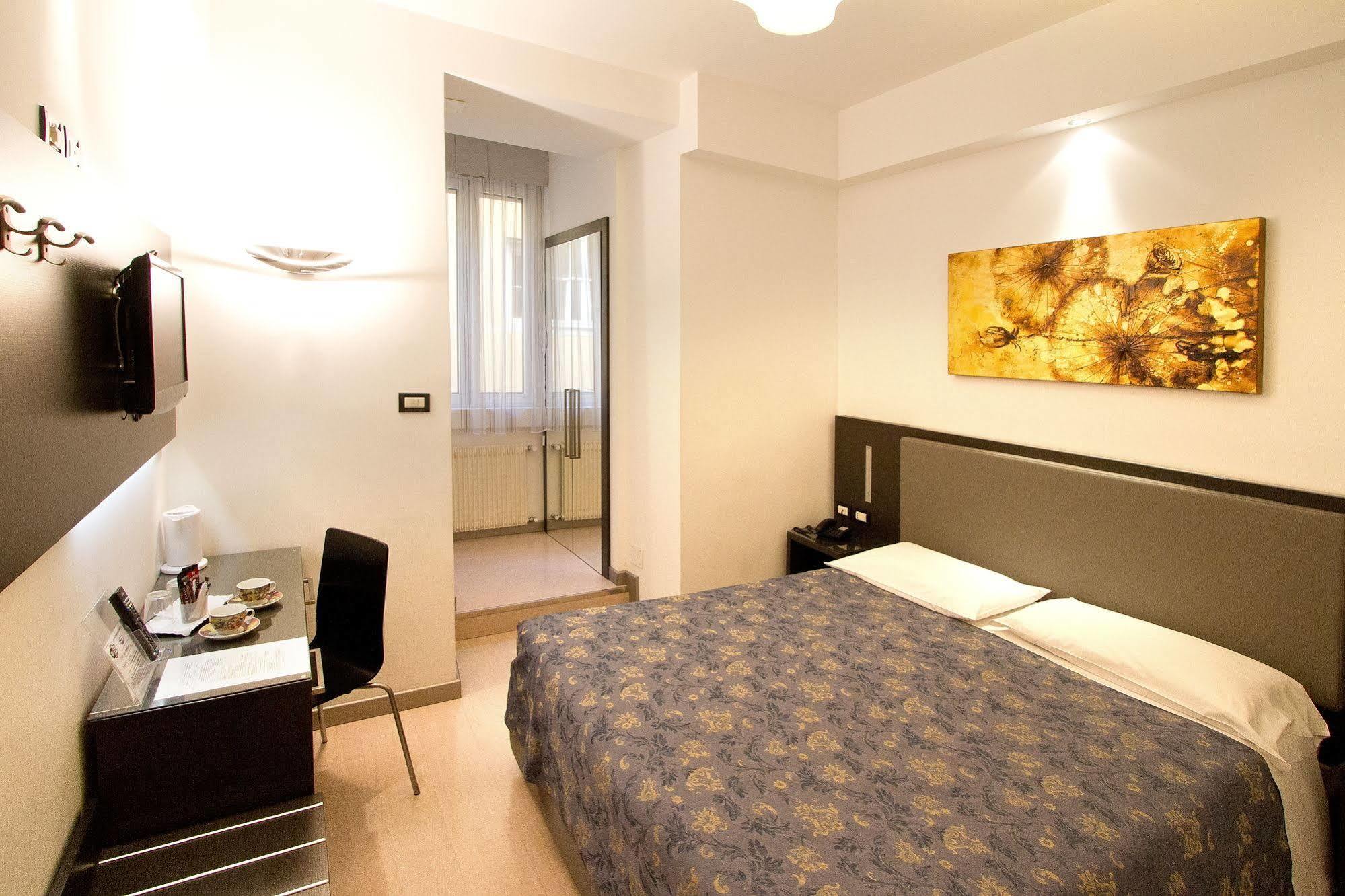 Hotel Roma Trieste Exterior photo